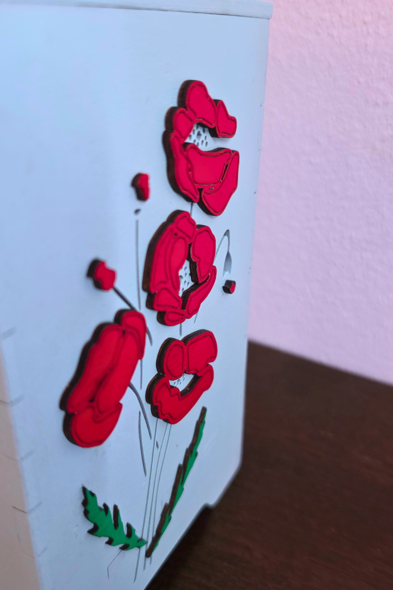 Lampa decor "Primavara cu Maci"