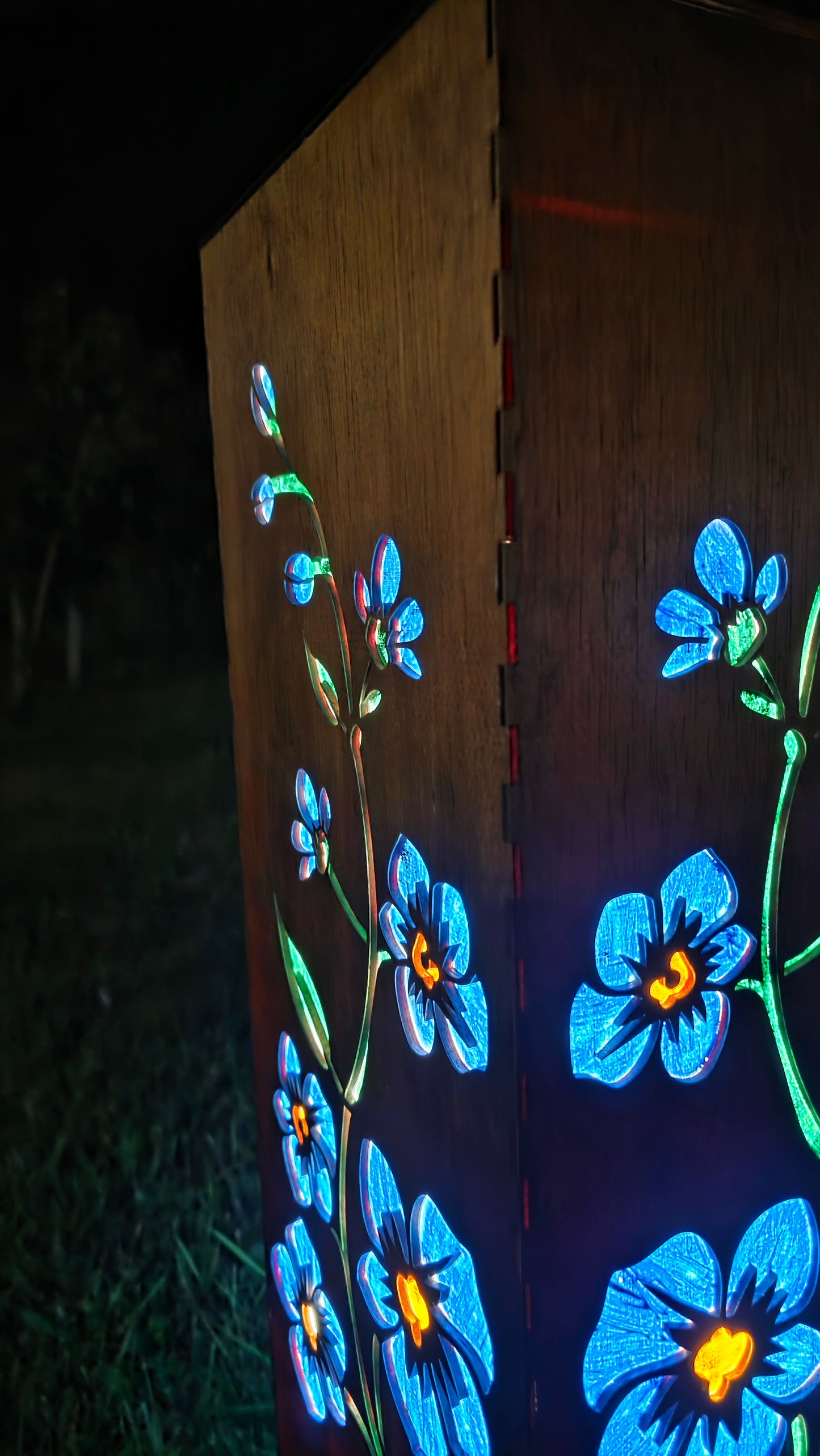 lampa ambientala de podea "floare de nu-ma-uita"