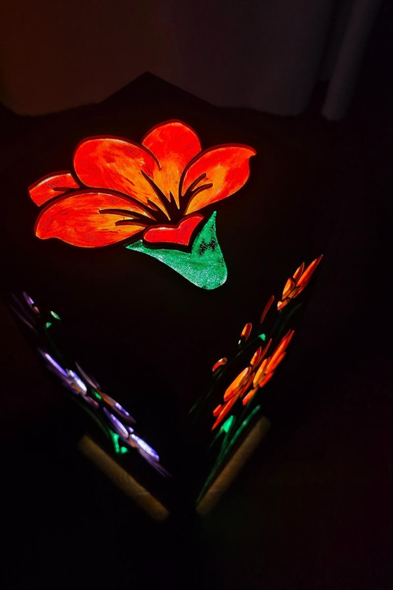 lampa ambientala de podea "Primavara"